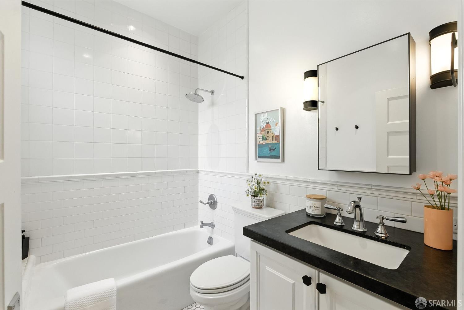 Detail Gallery Image 24 of 33 For 66 Pleasant St, San Francisco,  CA 94108 - 2 Beds | 2 Baths