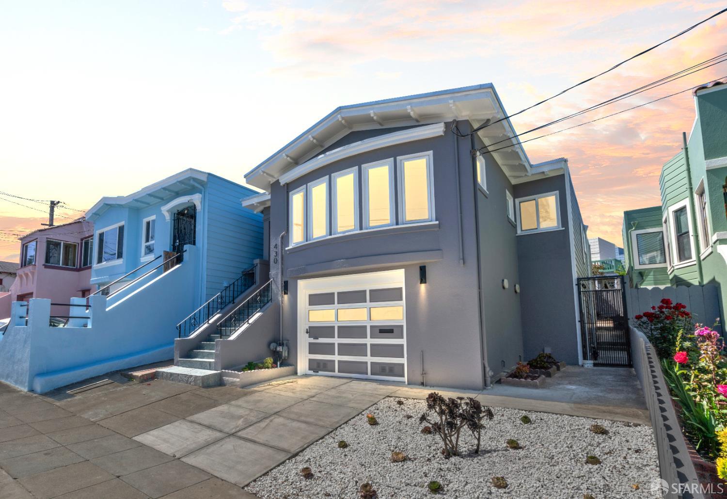 Detail Gallery Image 2 of 79 For 430 Rolph St, San Francisco,  CA 94112 - 5 Beds | 3 Baths
