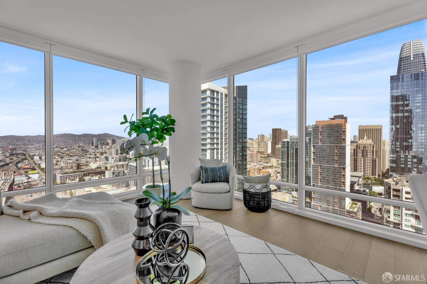Photo #2: 425063300 Listing 