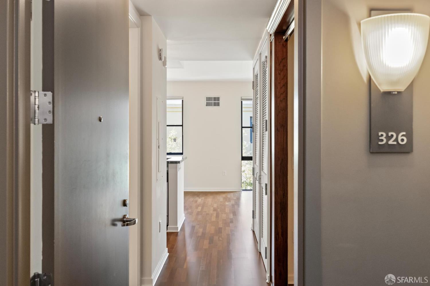 Detail Gallery Image 2 of 47 For 88 Townsend St #326,  San Francisco,  CA 94107 - 1 Beds | 1 Baths