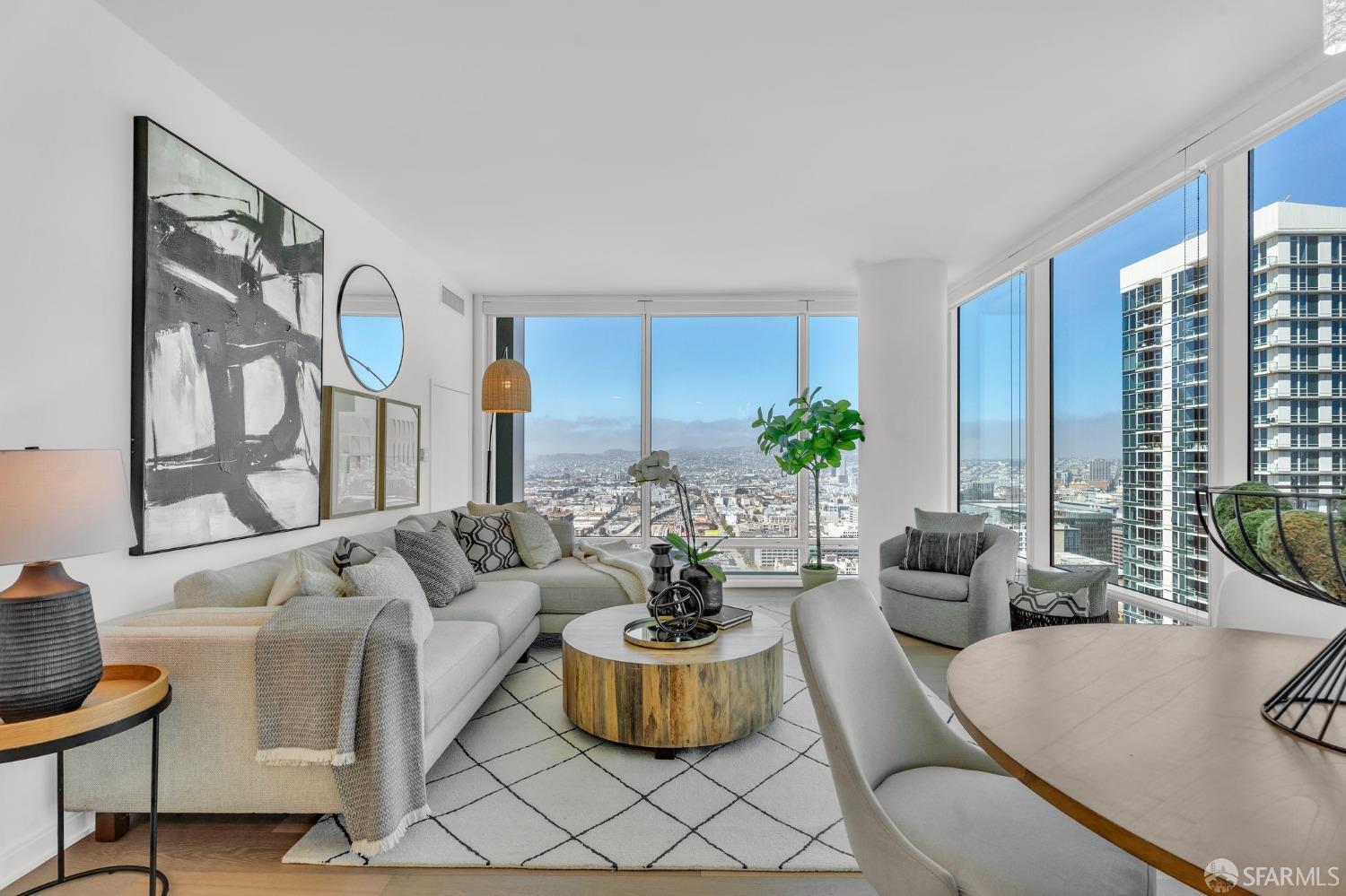 Photo #3: 425063300 Listing 