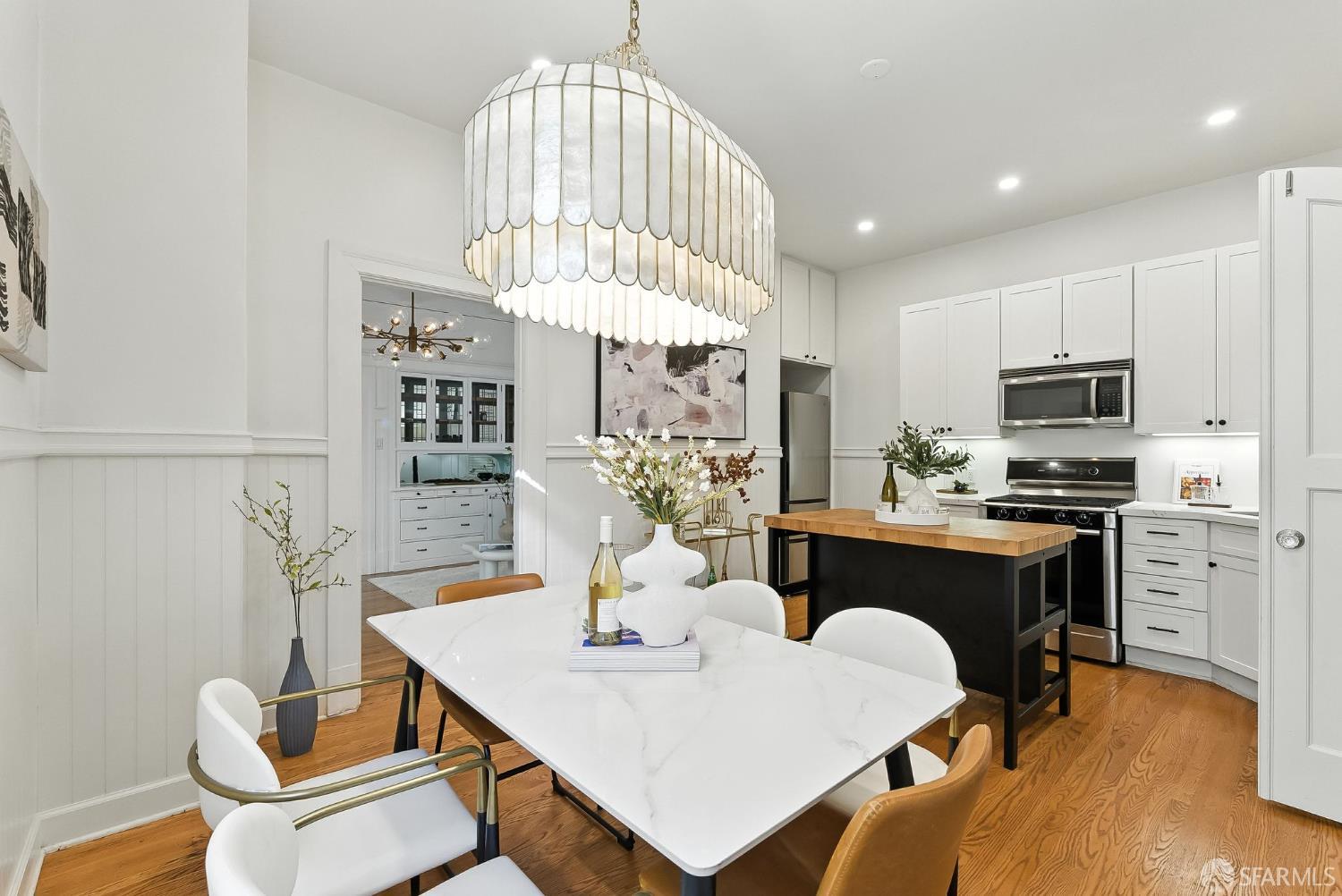 Detail Gallery Image 6 of 33 For 66 Pleasant St, San Francisco,  CA 94108 - 2 Beds | 2 Baths