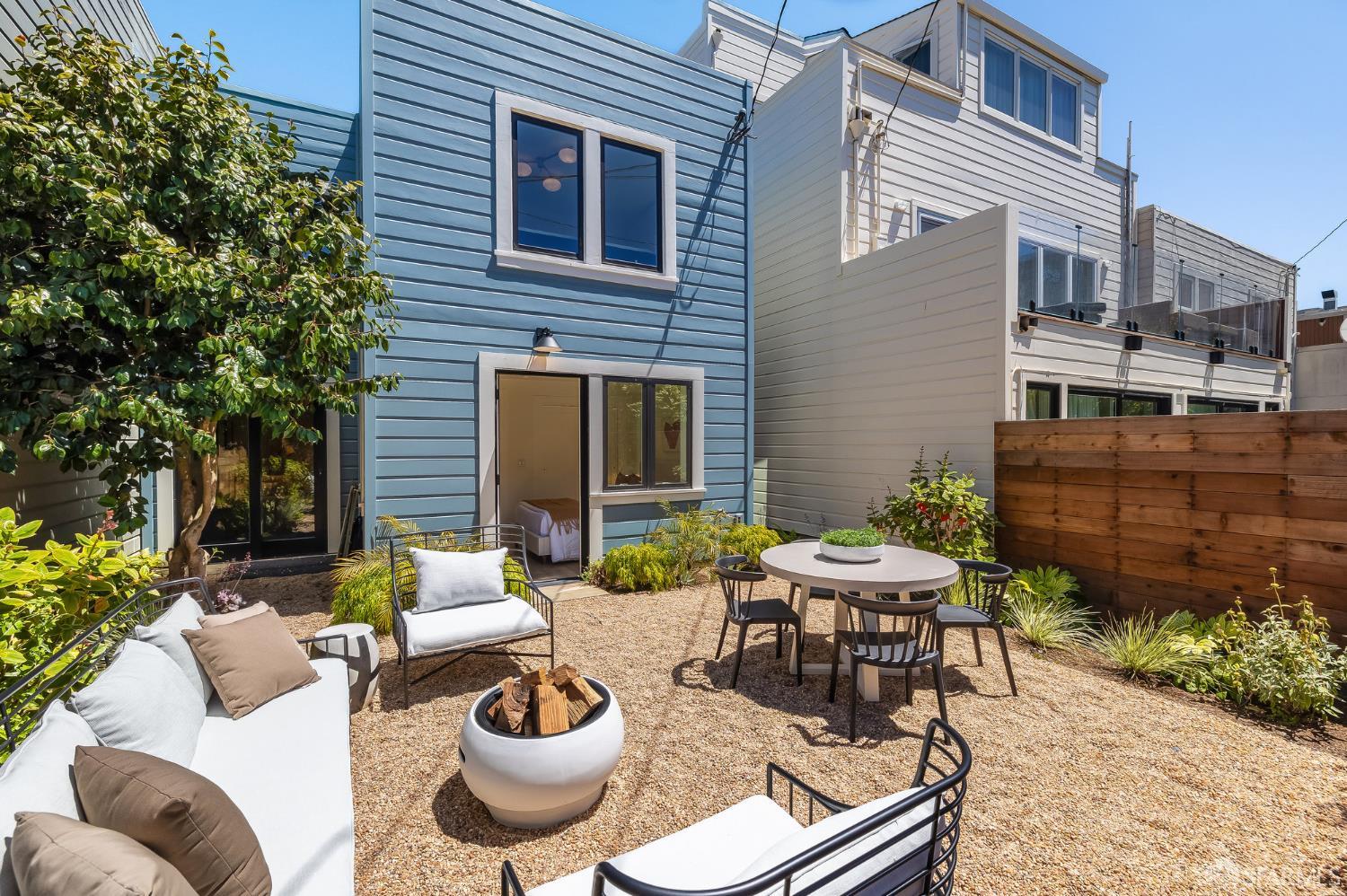 Detail Gallery Image 42 of 55 For 3325 Pierce St, San Francisco,  CA 94123 - 3 Beds | 3 Baths