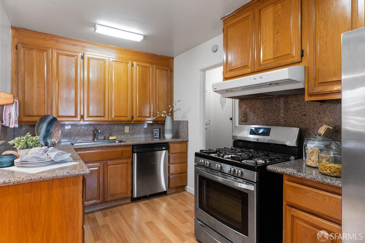 Detail Gallery Image 9 of 31 For 566 Empire St, San Lorenzo,  CA 94580 - 3 Beds | 2 Baths