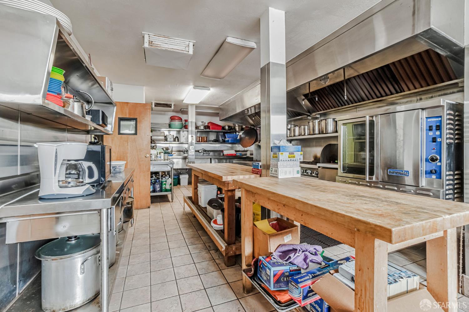 Detail Gallery Image 9 of 28 For 1385 46th Ave, San Francisco,  CA 94122 - – Beds | – Baths