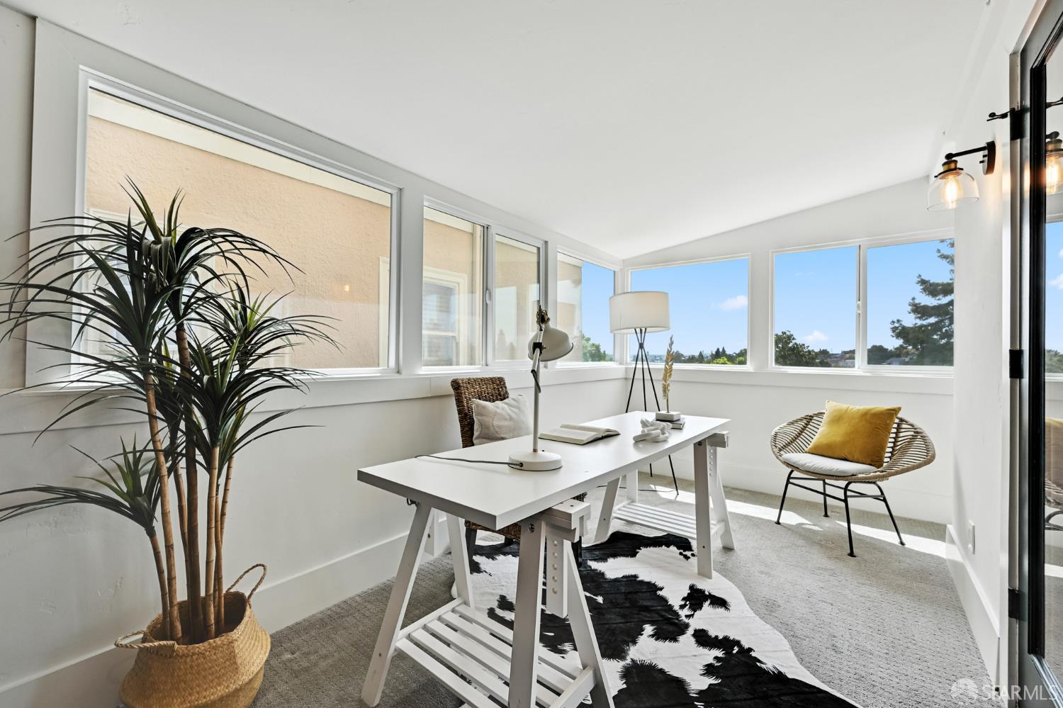 Detail Gallery Image 20 of 42 For 5065 Fairfax Ave, Oakland,  CA 94601 - 3 Beds | 2 Baths