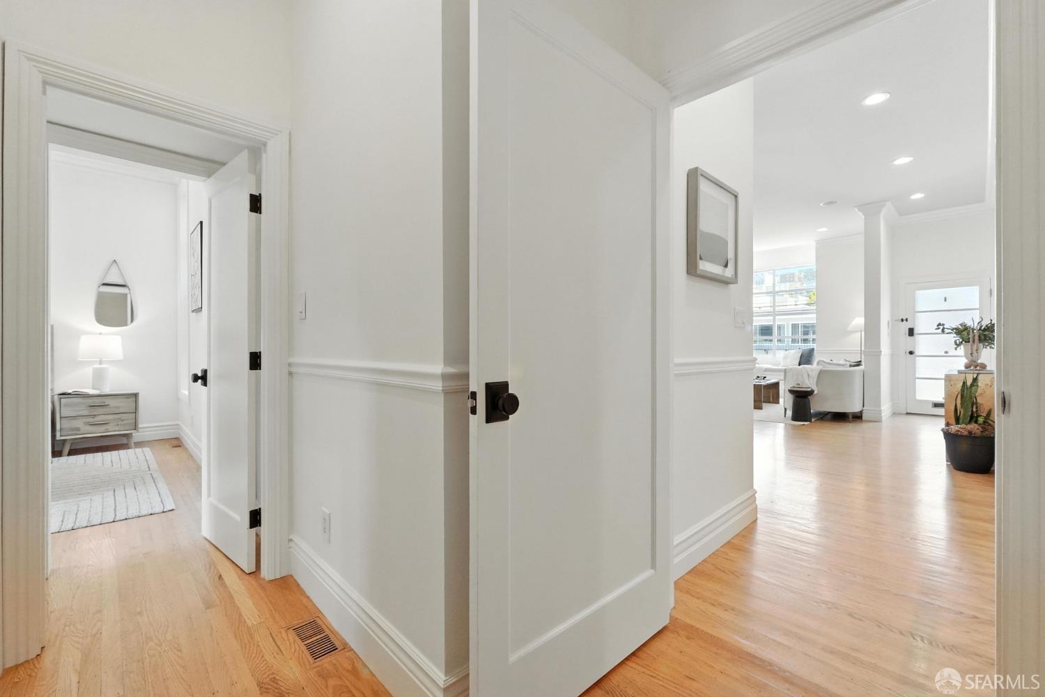 Photo #13: 425063247 Listing: Photo #13