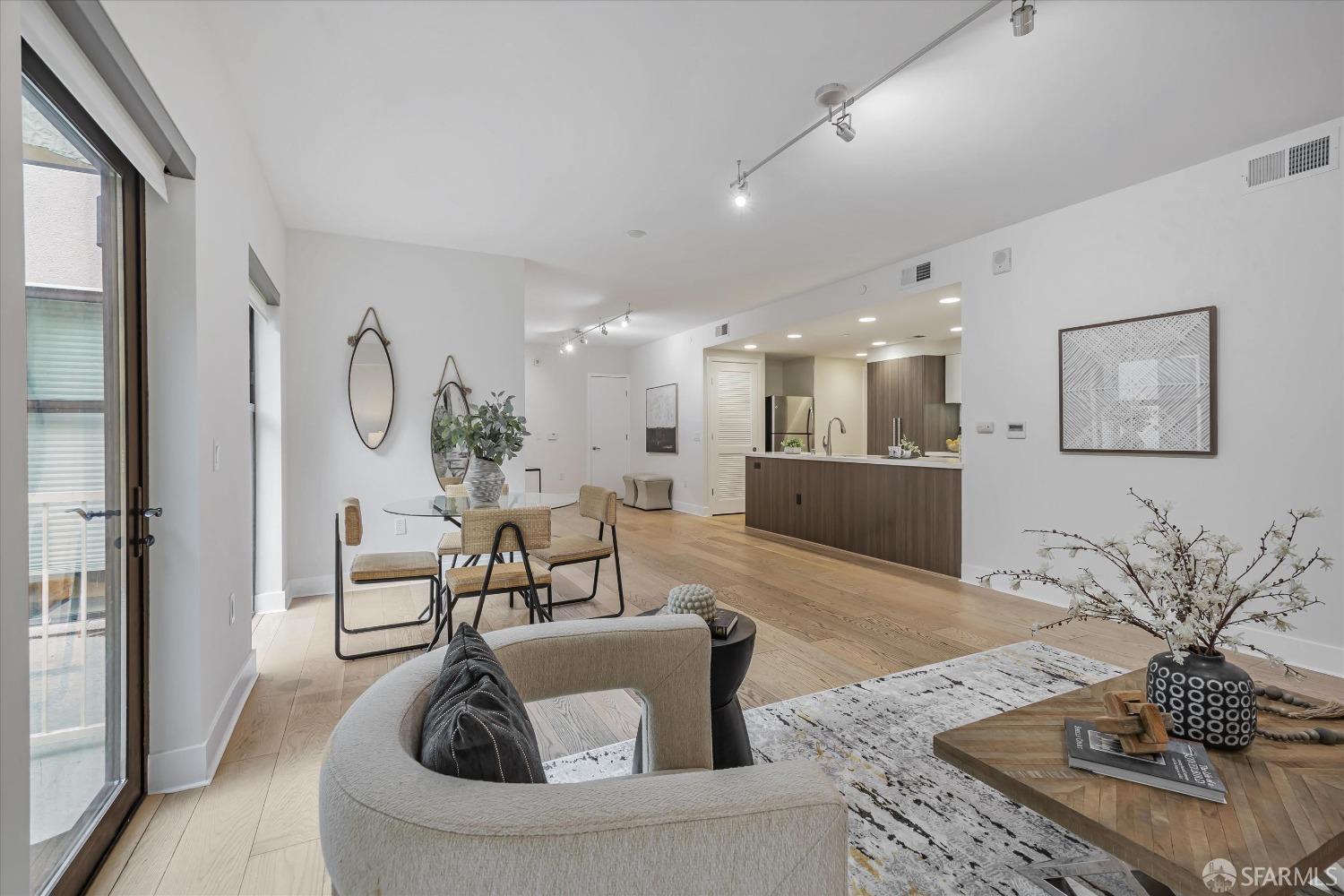 Detail Gallery Image 20 of 46 For 1080 Sutter St #202,  San Francisco,  CA 94109 - 2 Beds | 2 Baths