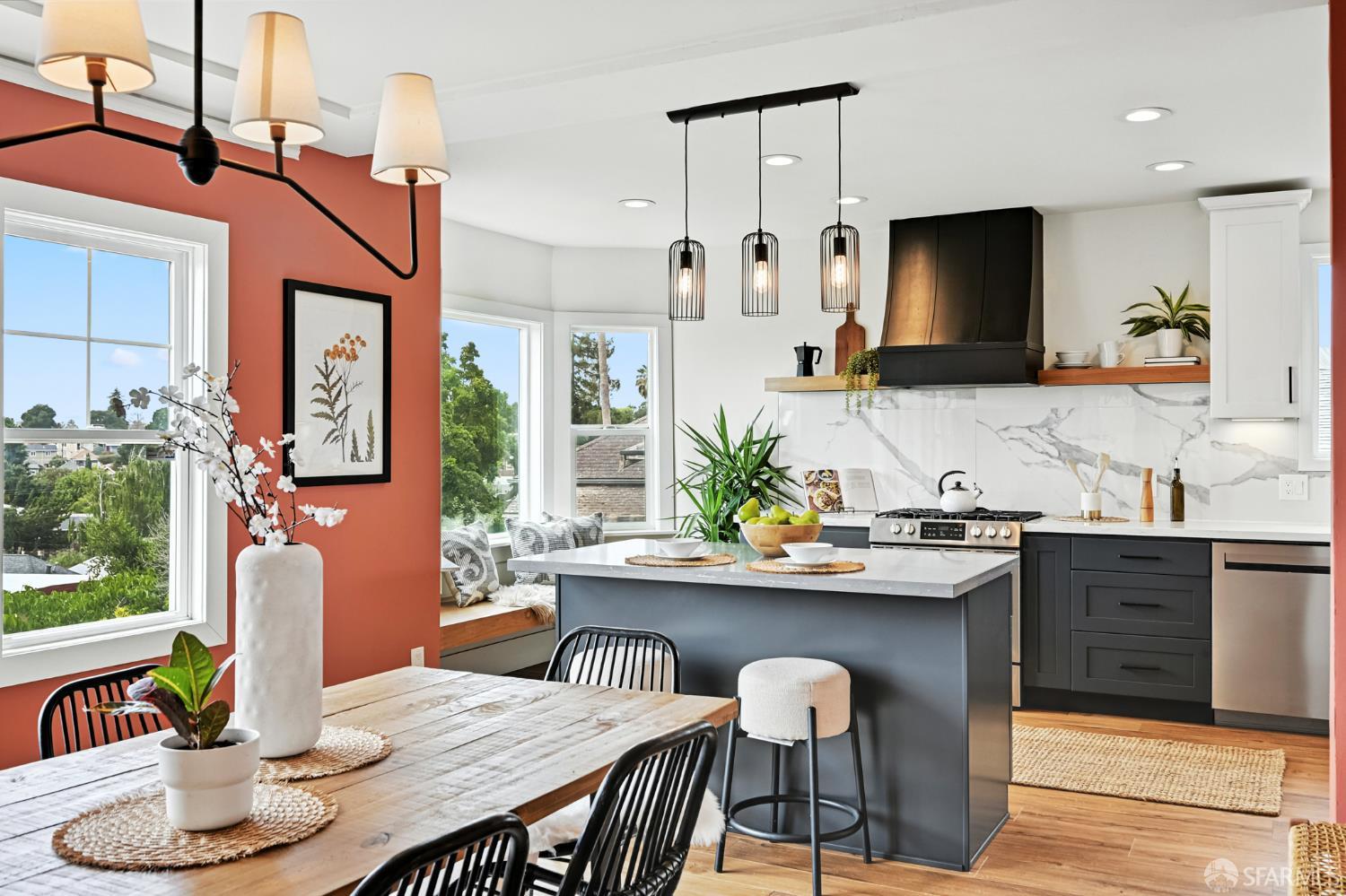 Detail Gallery Image 14 of 42 For 5065 Fairfax Ave, Oakland,  CA 94601 - 3 Beds | 2 Baths