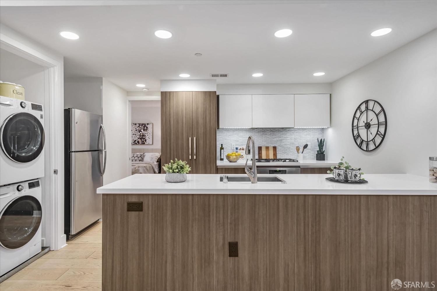 Detail Gallery Image 17 of 46 For 1080 Sutter St #202,  San Francisco,  CA 94109 - 2 Beds | 2 Baths