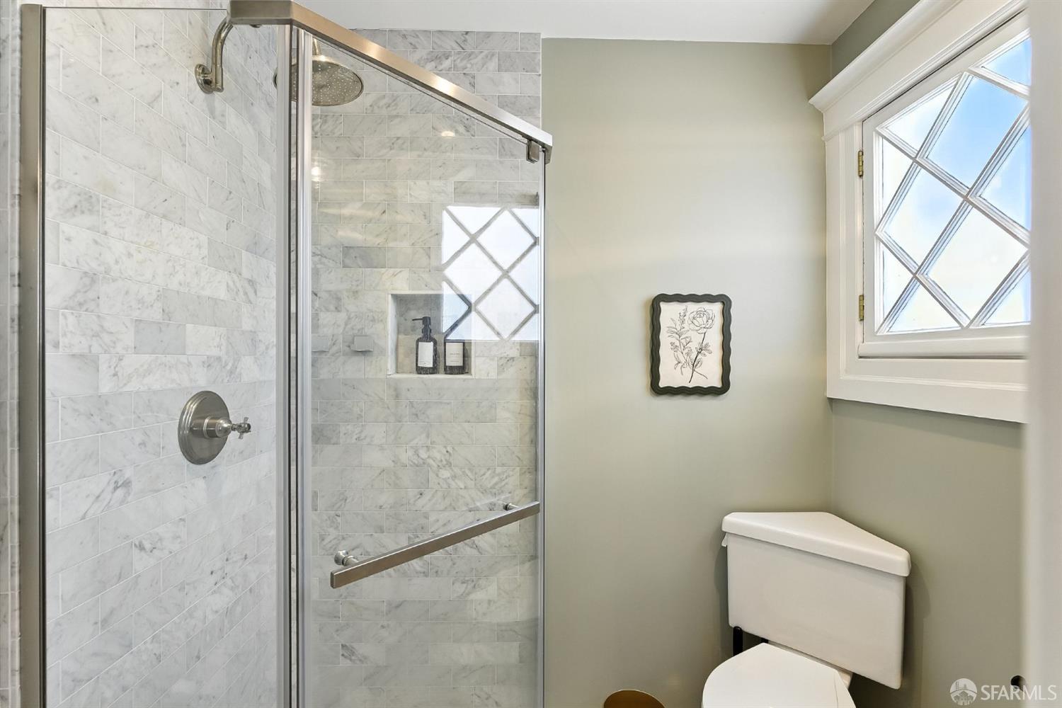 Detail Gallery Image 23 of 33 For 66 Pleasant St, San Francisco,  CA 94108 - 2 Beds | 2 Baths