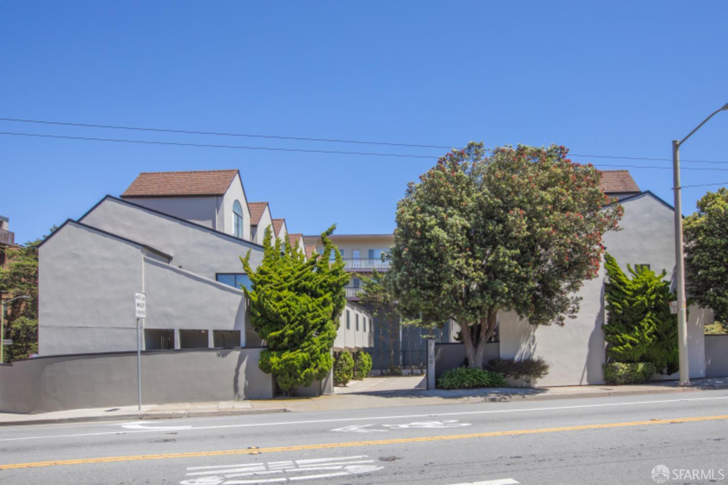 Detail Gallery Image 30 of 35 For 1200 Clayton St #12,  San Francisco,  CA 94114 - 1 Beds | 1 Baths
