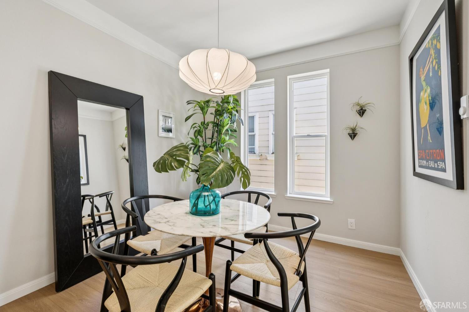 Detail Gallery Image 16 of 33 For 370 Waller St #3,  San Francisco,  CA 94117 - 2 Beds | 2/1 Baths