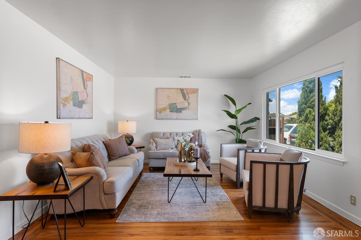 Detail Gallery Image 5 of 31 For 566 Empire St, San Lorenzo,  CA 94580 - 3 Beds | 2 Baths