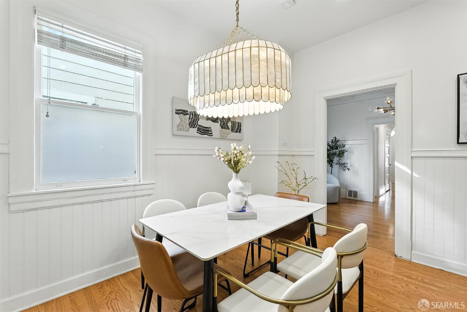 Detail Gallery Image 9 of 33 For 66 Pleasant St, San Francisco,  CA 94108 - 2 Beds | 2 Baths