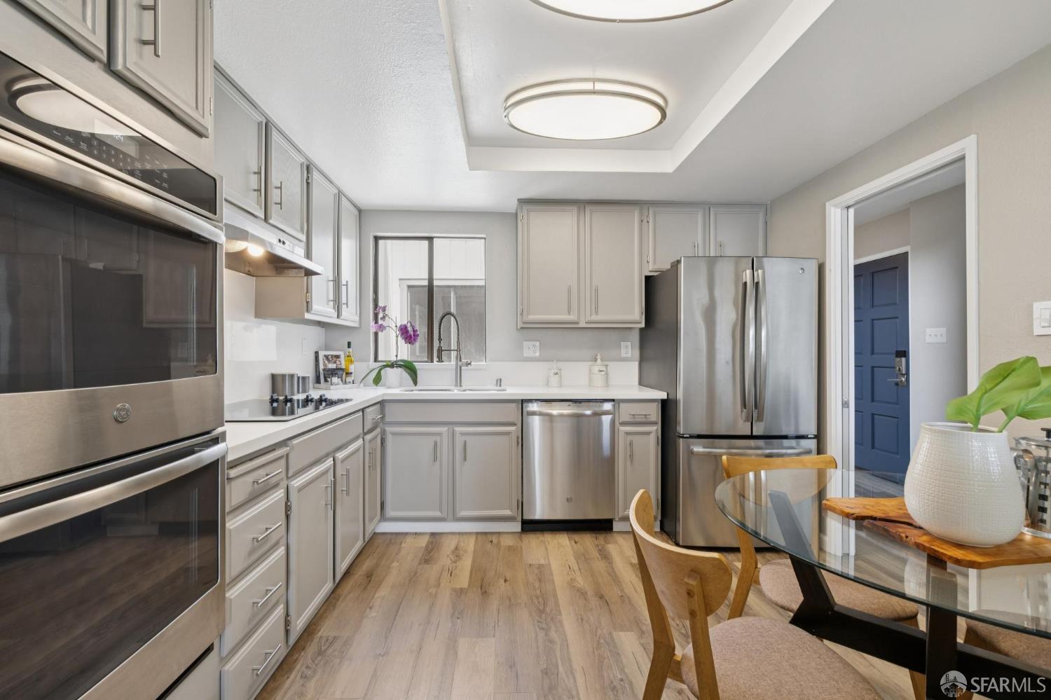 Detail Gallery Image 15 of 37 For 135 Dorado Ter, San Francisco,  CA 94112 - 3 Beds | 2 Baths