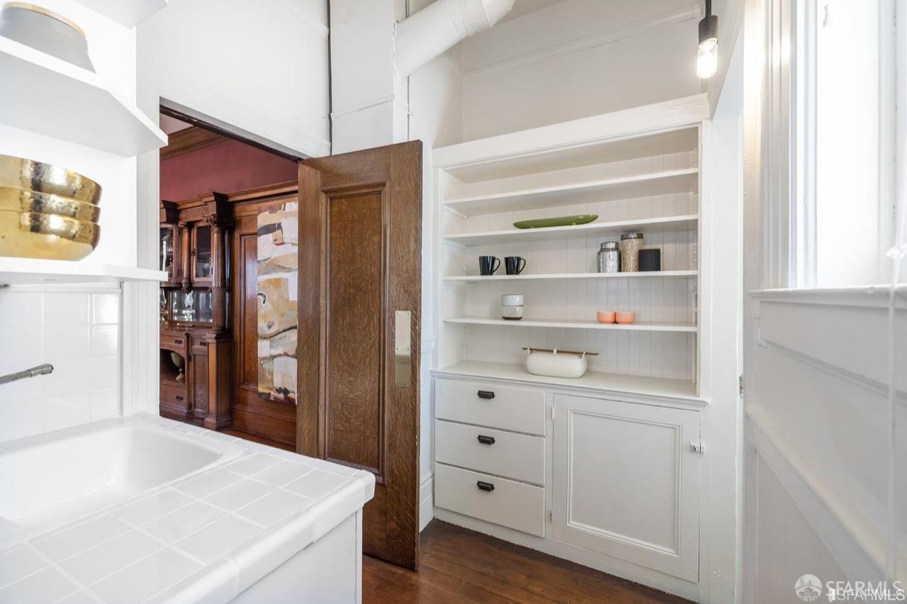 Detail Gallery Image 15 of 36 For 1461 Page St, San Francisco,  CA 94117 - 6 Beds | 2/2 Baths