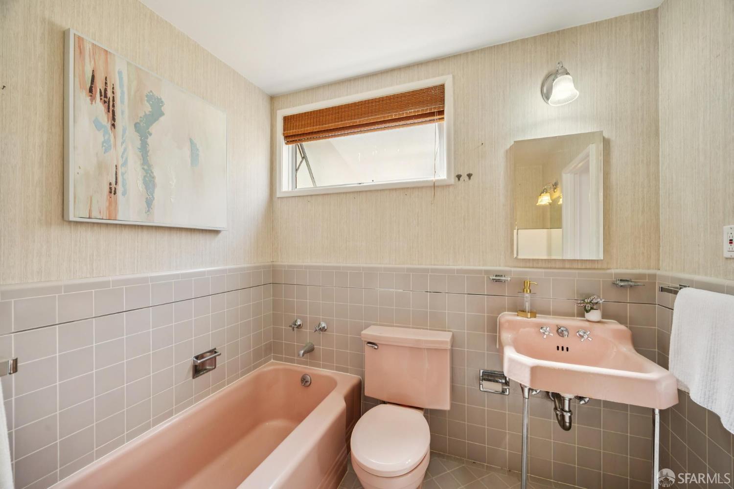 Detail Gallery Image 32 of 52 For 848 Southgate Ave, Daly City,  CA 94015 - 2 Beds | 2 Baths