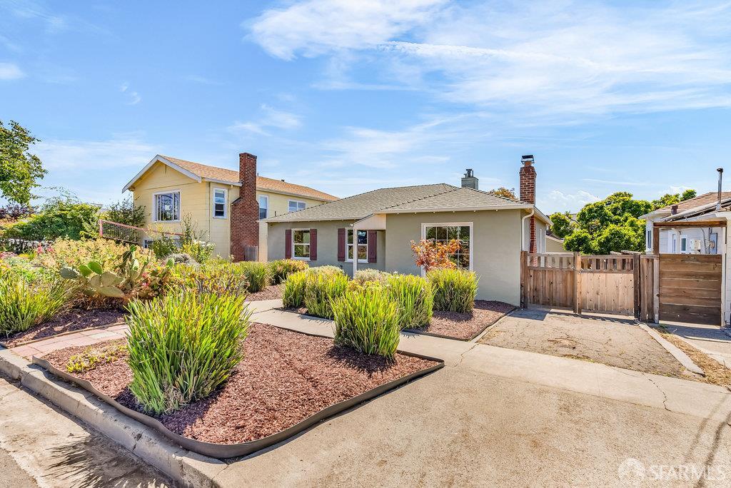 Detail Gallery Image 3 of 61 For 541 Everett St, El Cerrito,  CA 94530 - 3 Beds | 1 Baths