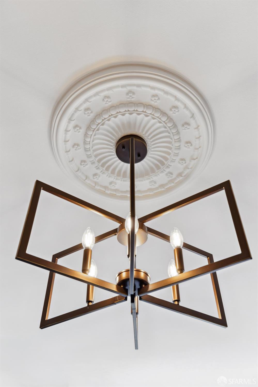 Detail Gallery Image 11 of 46 For 1006 Cole St, San Francisco,  CA 94117 - 3 Beds | 1 Baths