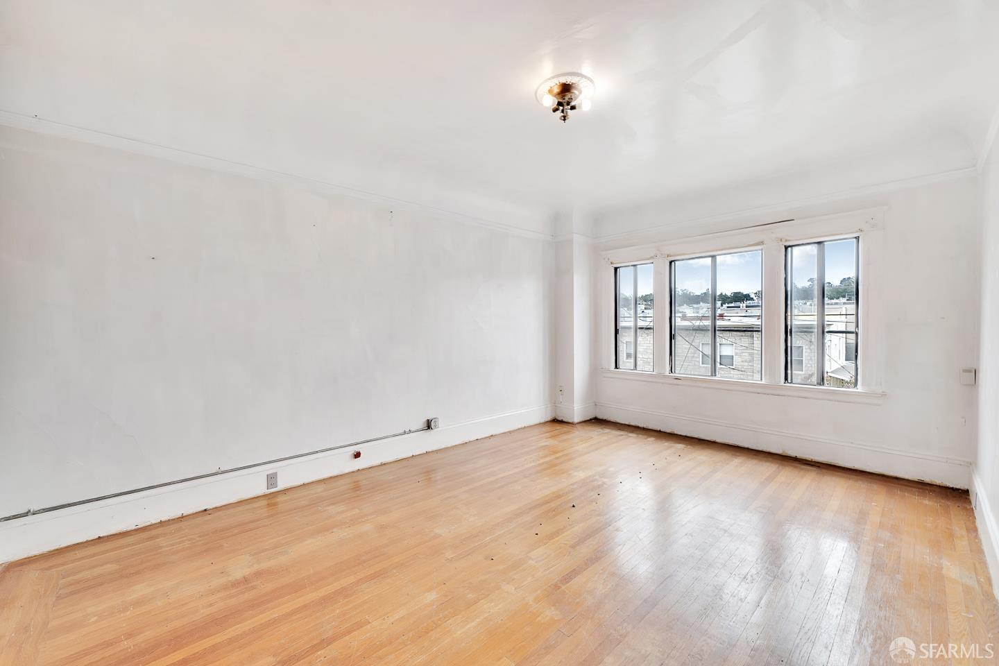 Detail Gallery Image 4 of 29 For 1614 Balboa St, San Francisco,  CA 94121 - – Beds | – Baths