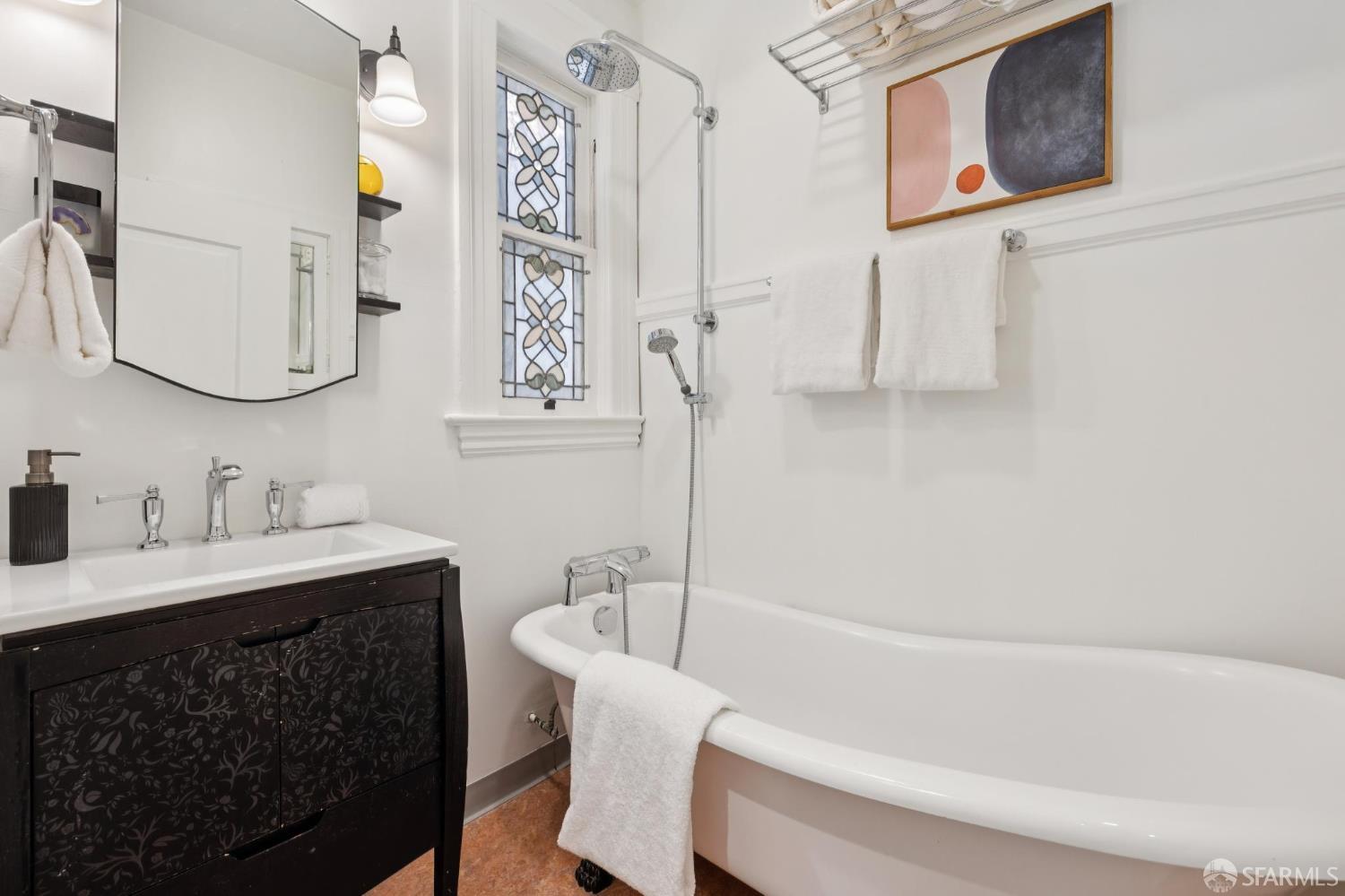 Detail Gallery Image 38 of 46 For 1006 Cole St, San Francisco,  CA 94117 - 3 Beds | 1 Baths