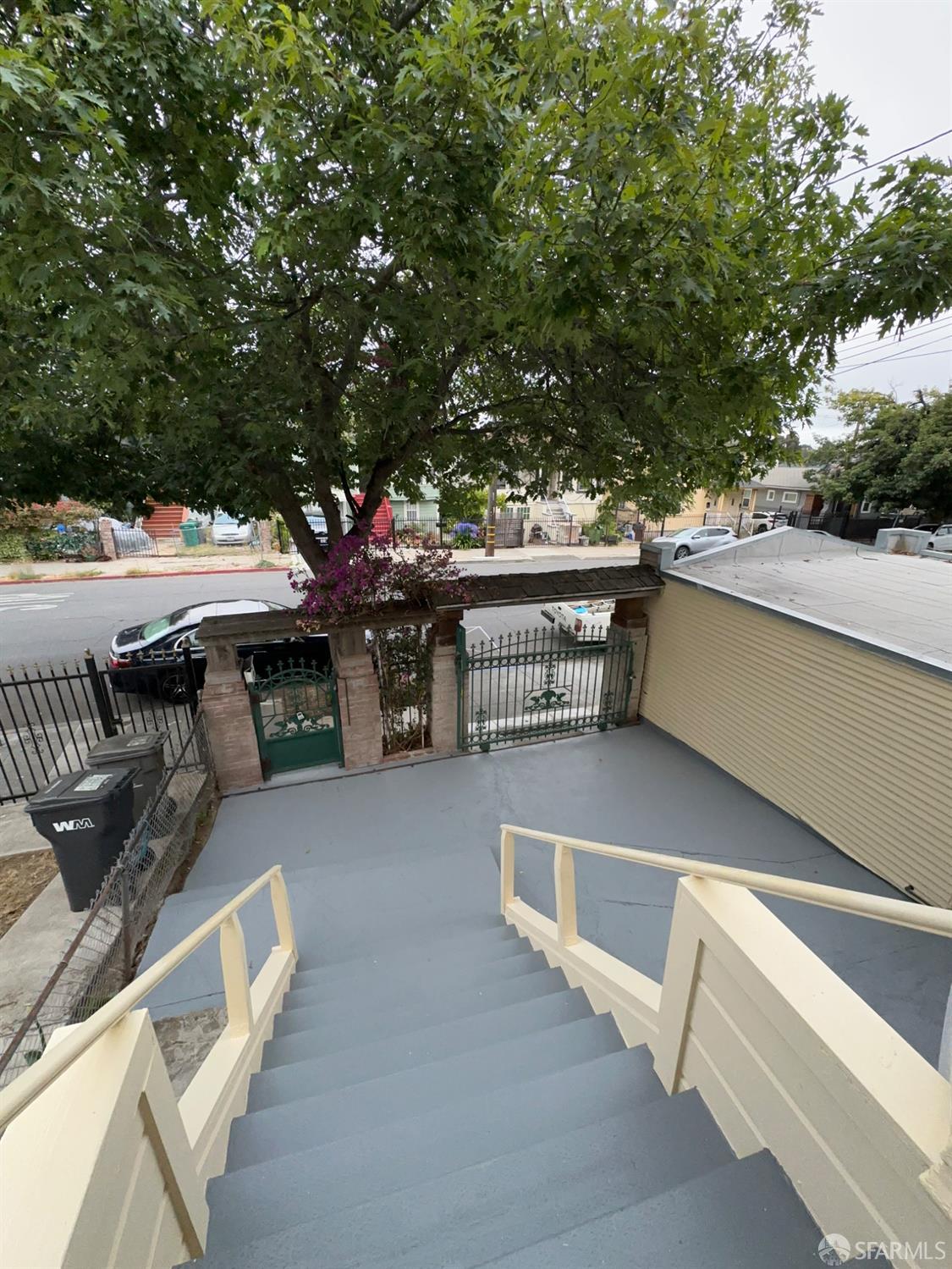 Detail Gallery Image 5 of 80 For 2227 25th Ave, Oakland,  CA 94601 - 2 Beds | 3 Baths