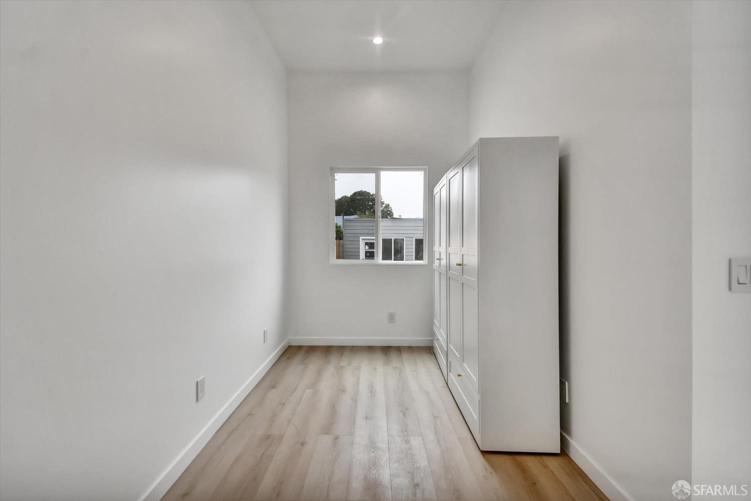 Detail Gallery Image 22 of 25 For 337 Jules Ave, San Francisco,  CA 94112 - 2 Beds | 1 Baths
