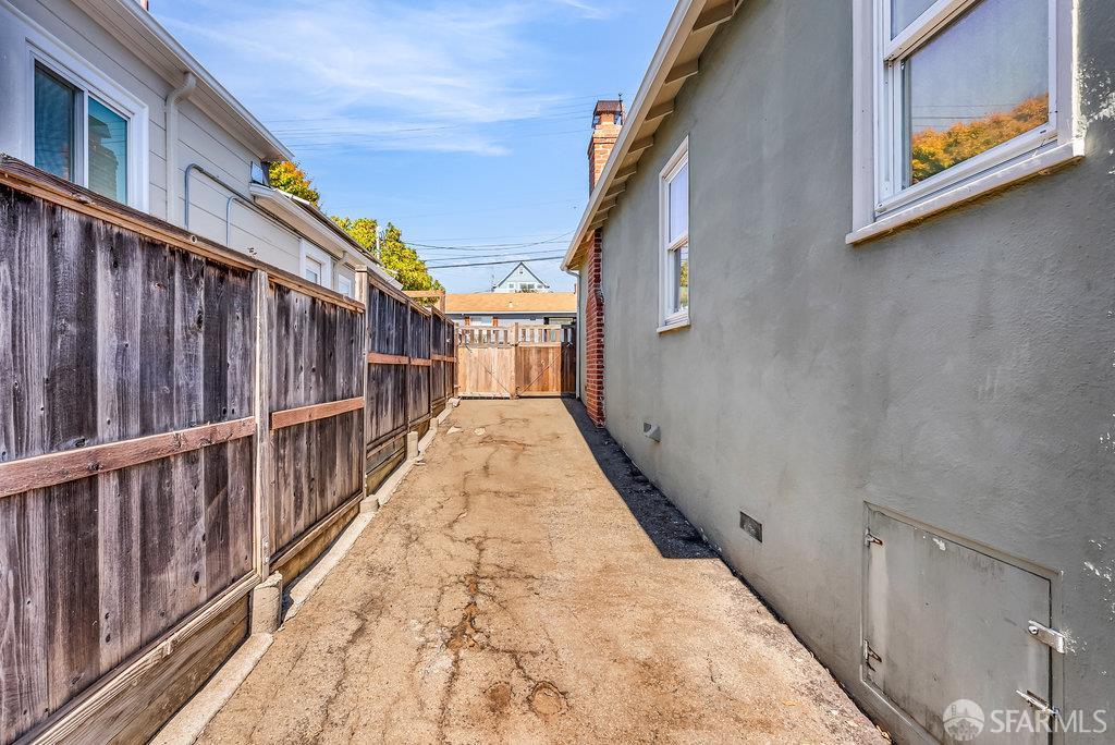 Detail Gallery Image 60 of 61 For 541 Everett St, El Cerrito,  CA 94530 - 3 Beds | 1 Baths