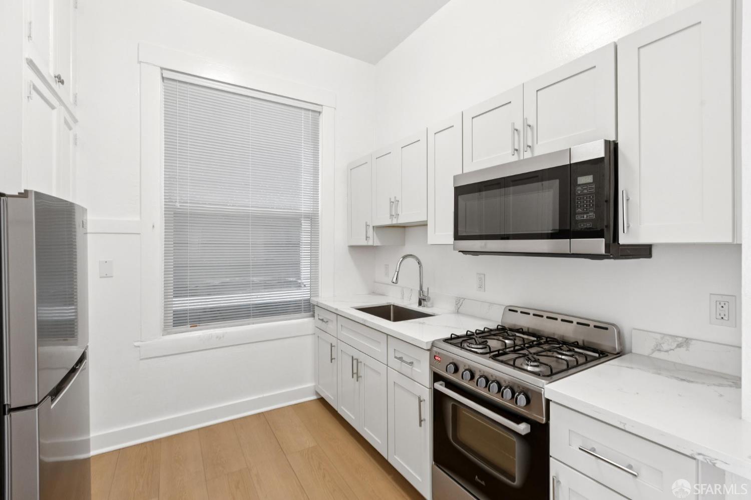 Detail Gallery Image 12 of 38 For 2663 California St, San Francisco,  CA 94115 - – Beds | – Baths