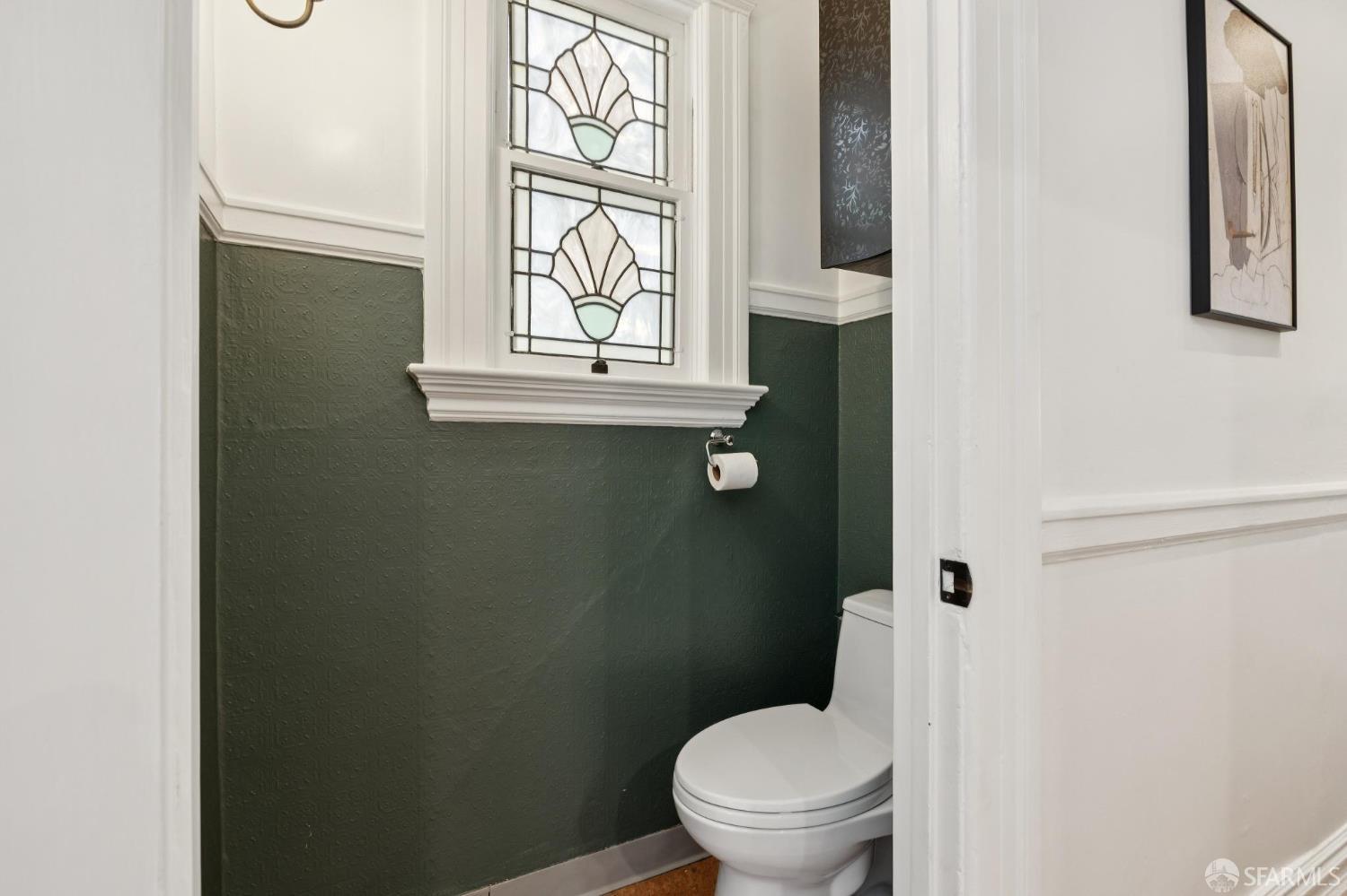 Detail Gallery Image 36 of 46 For 1006 Cole St, San Francisco,  CA 94117 - 3 Beds | 1 Baths