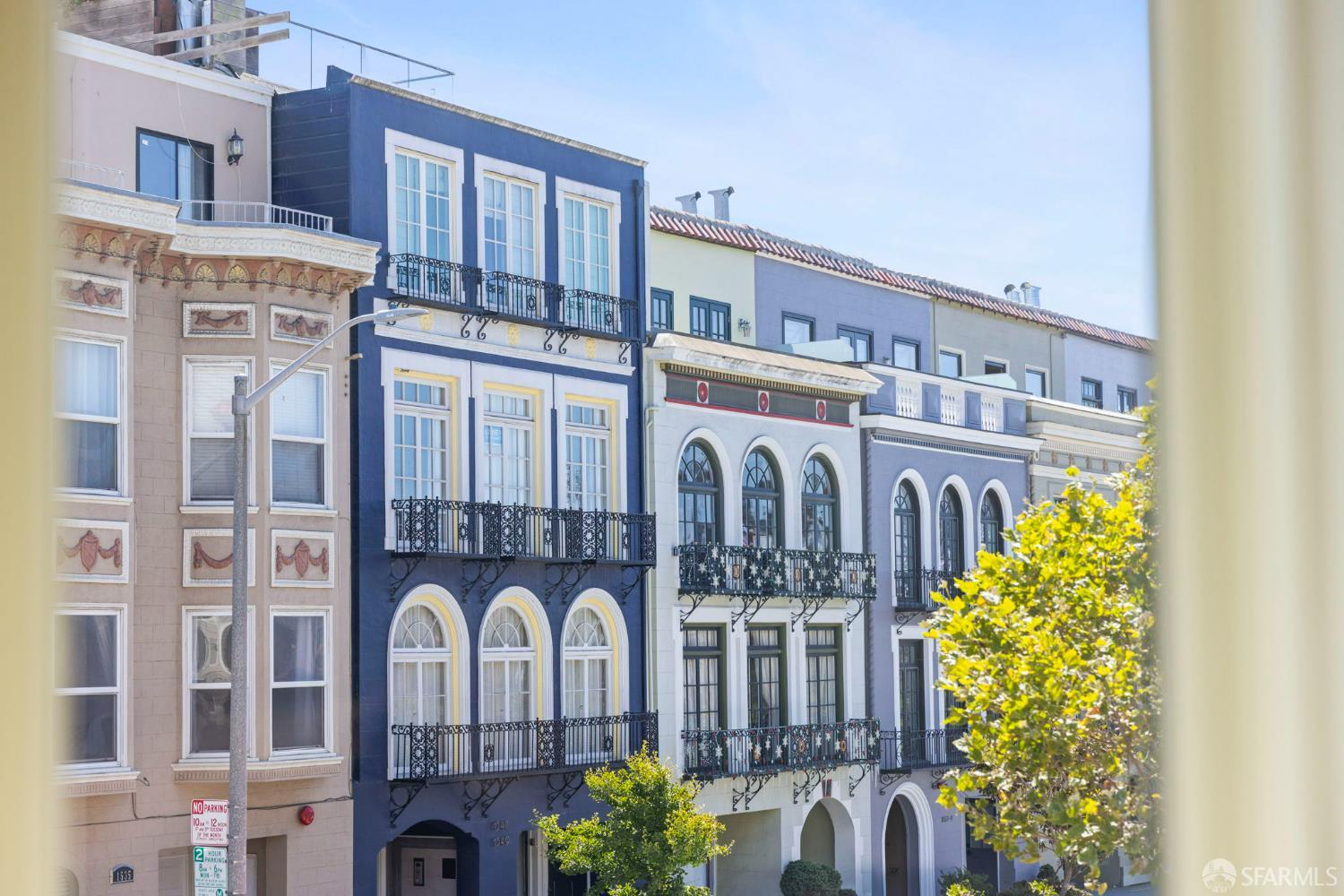 Detail Gallery Image 5 of 29 For 1500 Francisco St #3,  San Francisco,  CA 94123 - 1 Beds | 1 Baths