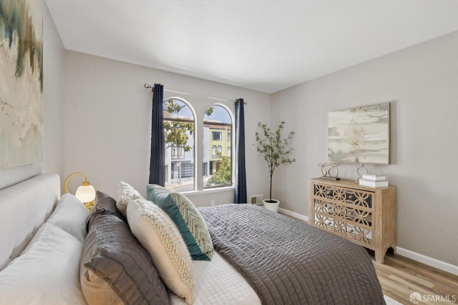 Detail Gallery Image 28 of 37 For 135 Dorado Ter, San Francisco,  CA 94112 - 3 Beds | 2 Baths