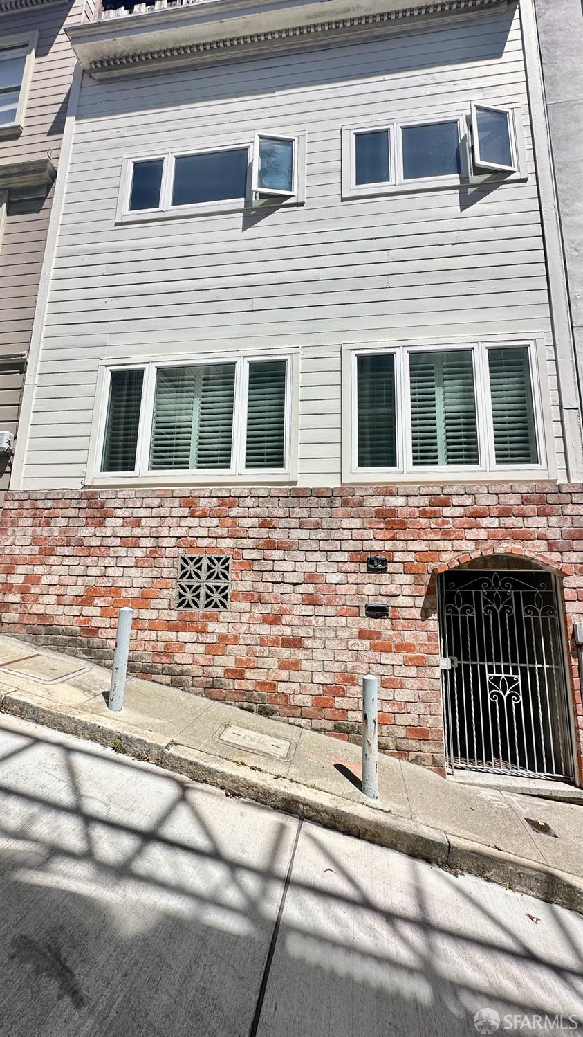 52 Genoa Place