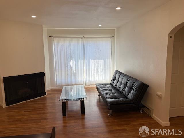 Detail Gallery Image 3 of 22 For 397 Imperial Way #306,  Daly City,  CA 94015 - 2 Beds | 2 Baths