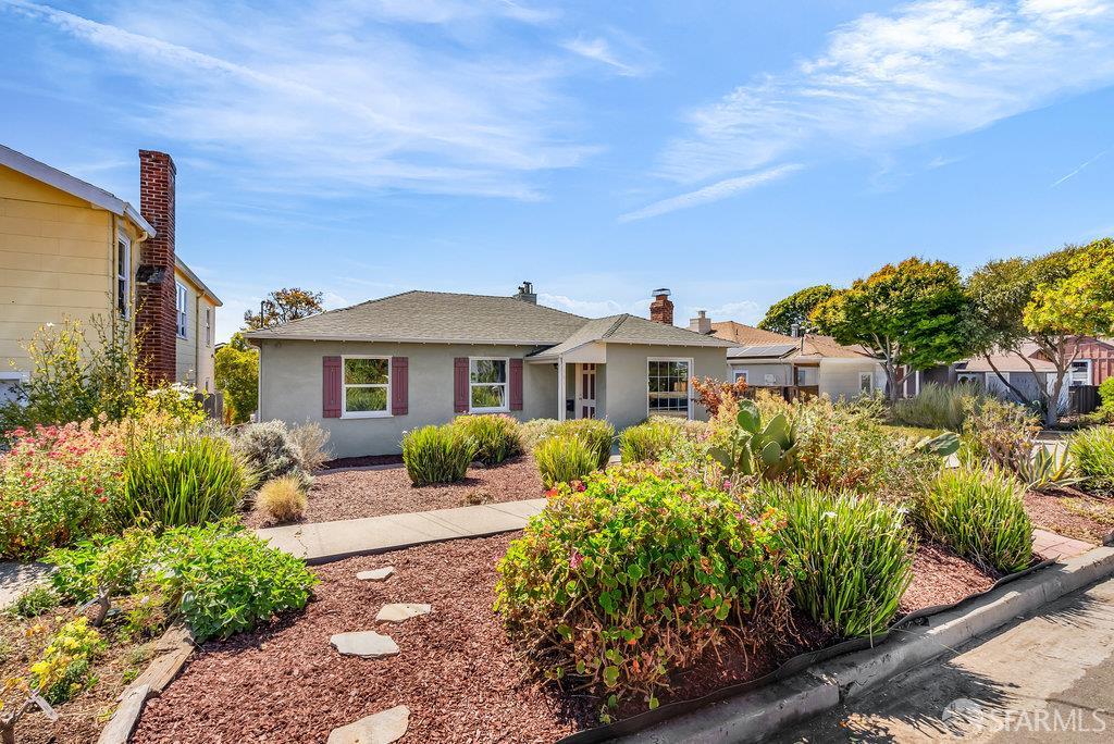 Detail Gallery Image 2 of 61 For 541 Everett St, El Cerrito,  CA 94530 - 3 Beds | 1 Baths
