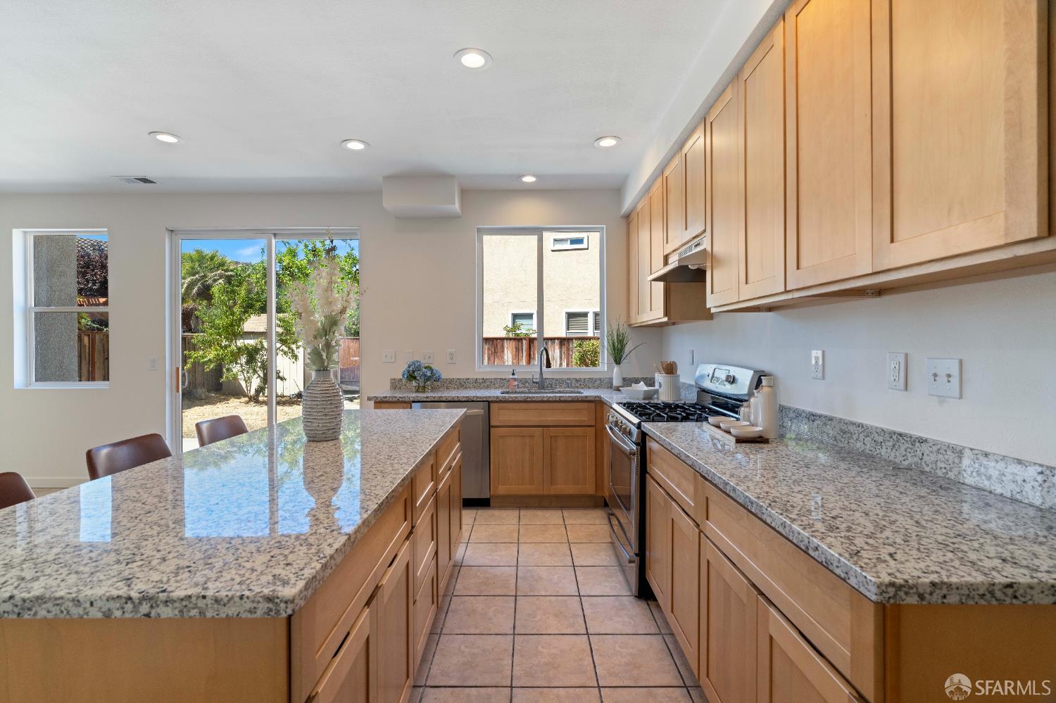 Detail Gallery Image 11 of 43 For 503 Malicoat Ave, Oakley,  CA 94561 - 5 Beds | 3 Baths