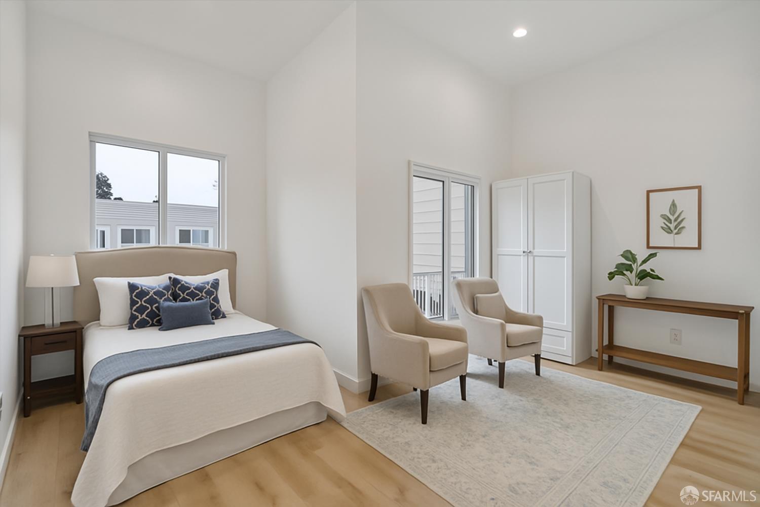 Detail Gallery Image 5 of 25 For 337 Jules Ave, San Francisco,  CA 94112 - 2 Beds | 1 Baths
