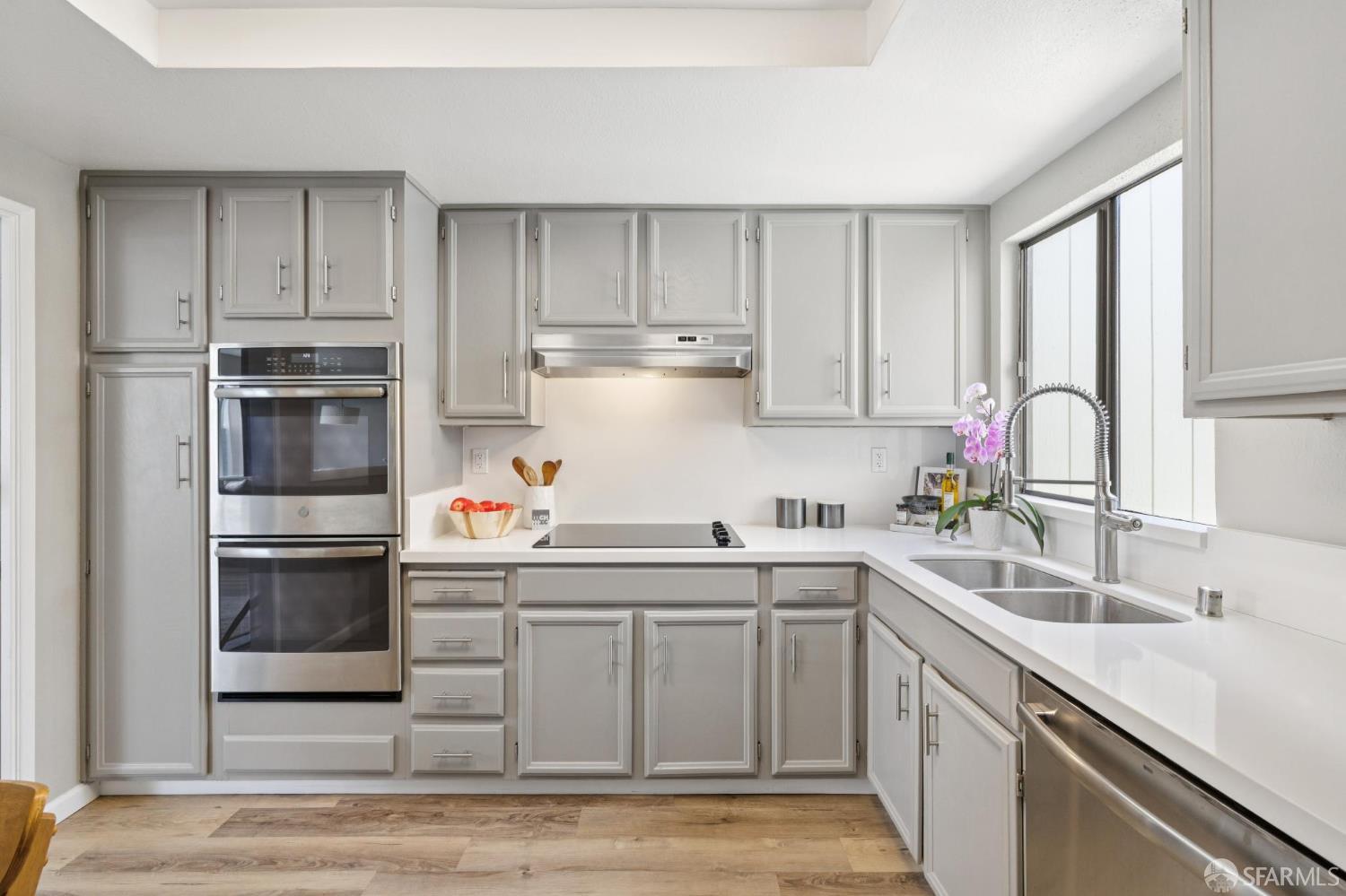 Detail Gallery Image 16 of 37 For 135 Dorado Ter, San Francisco,  CA 94112 - 3 Beds | 2 Baths