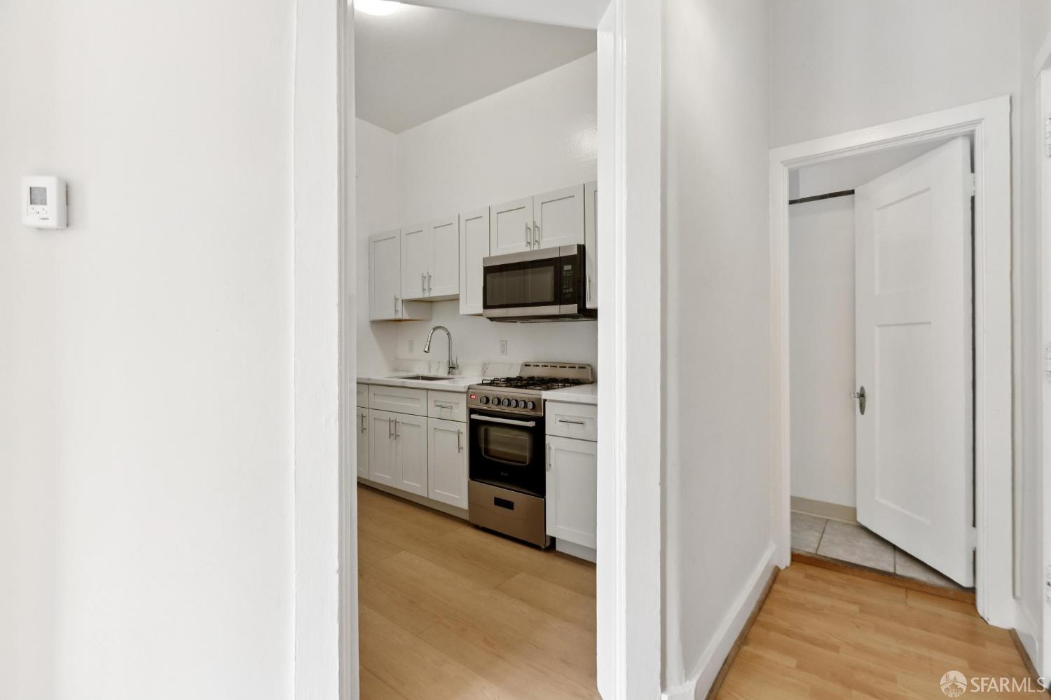 Detail Gallery Image 11 of 38 For 2663 California St, San Francisco,  CA 94115 - – Beds | – Baths