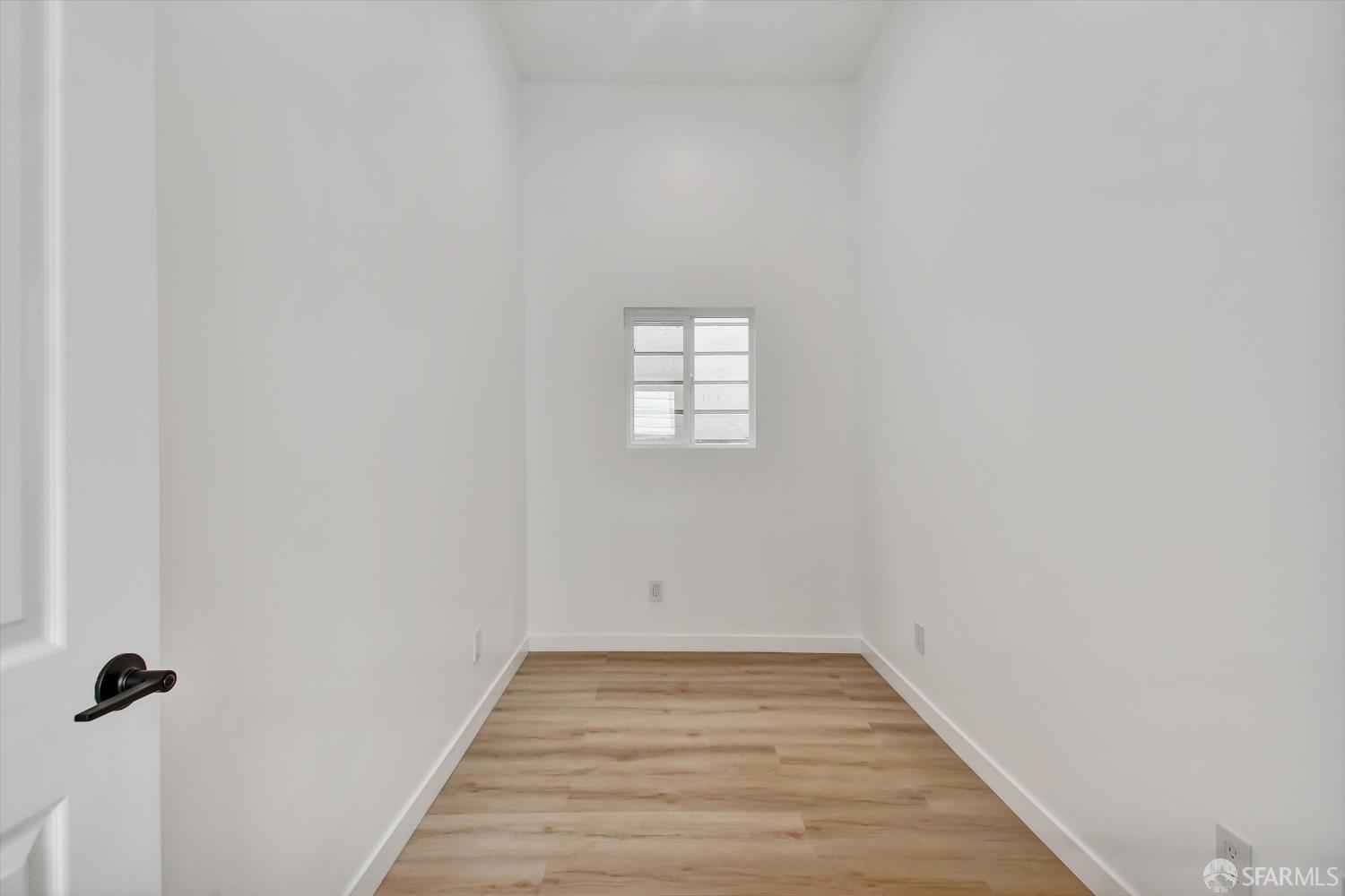 Detail Gallery Image 19 of 25 For 337 Jules Ave, San Francisco,  CA 94112 - 2 Beds | 1 Baths