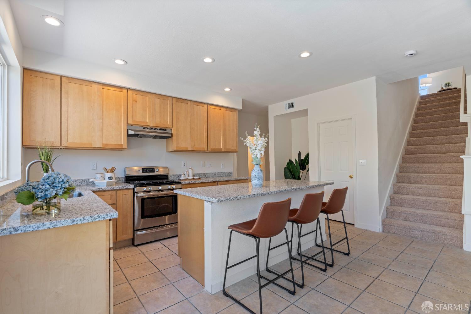 Detail Gallery Image 13 of 43 For 503 Malicoat Ave, Oakley,  CA 94561 - 5 Beds | 3 Baths