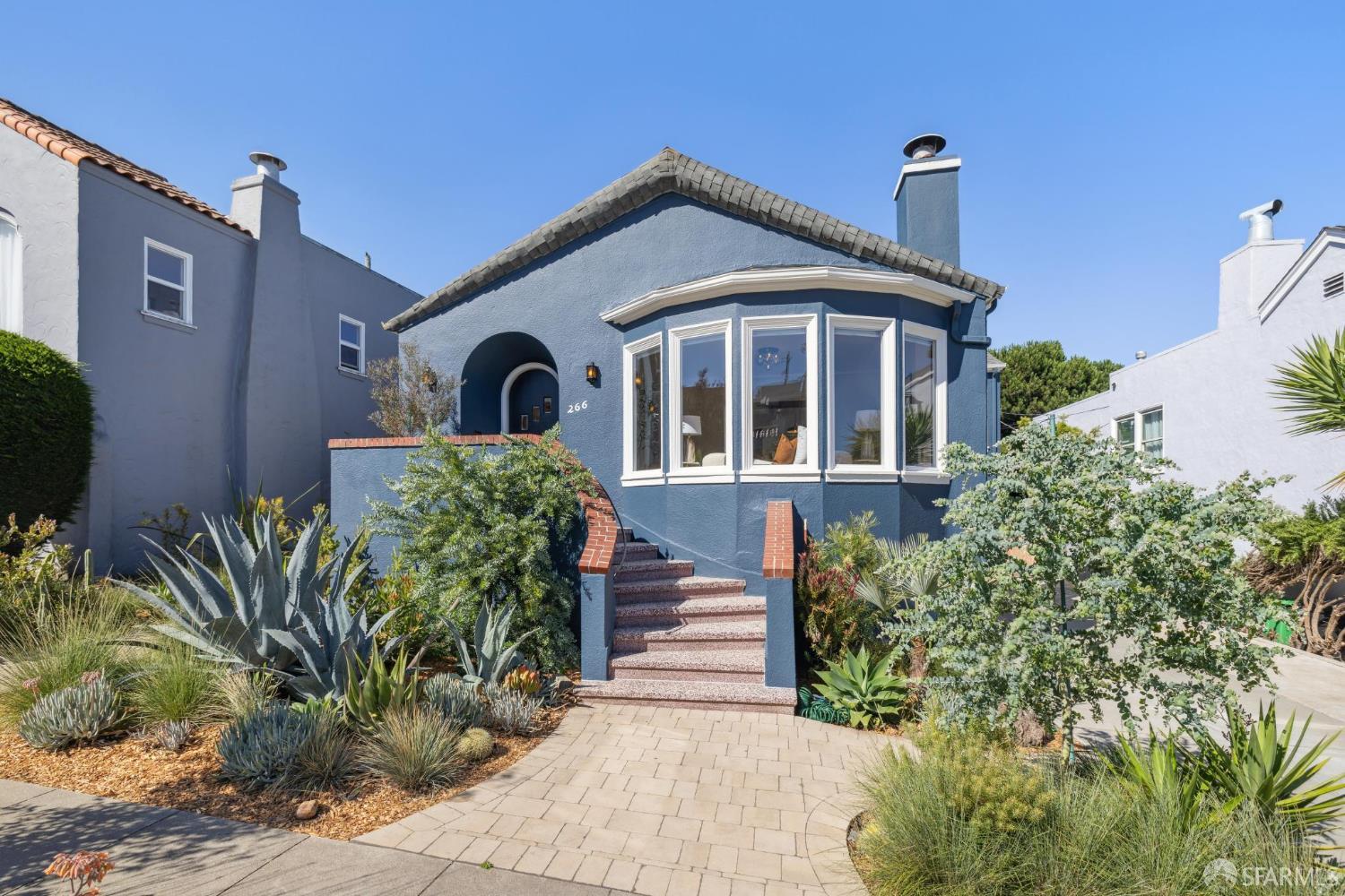 Detail Gallery Image 12 of 86 For 266 S Hill Blvd, San Francisco,  CA 94112 - 3 Beds | 1/1 Baths