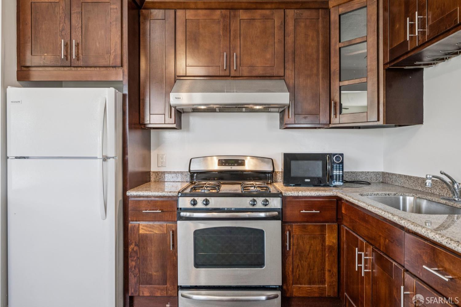 Detail Gallery Image 21 of 26 For 2225 Mariposa St, San Francisco,  CA 94110 - – Beds | – Baths