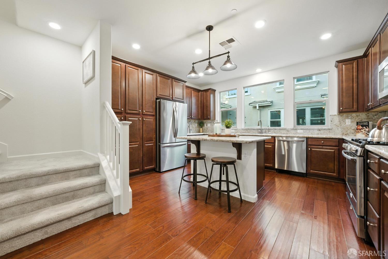 Detail Gallery Image 24 of 80 For 2702 Urbino Ct, San Jose,  CA 95111 - 3 Beds | 3/1 Baths