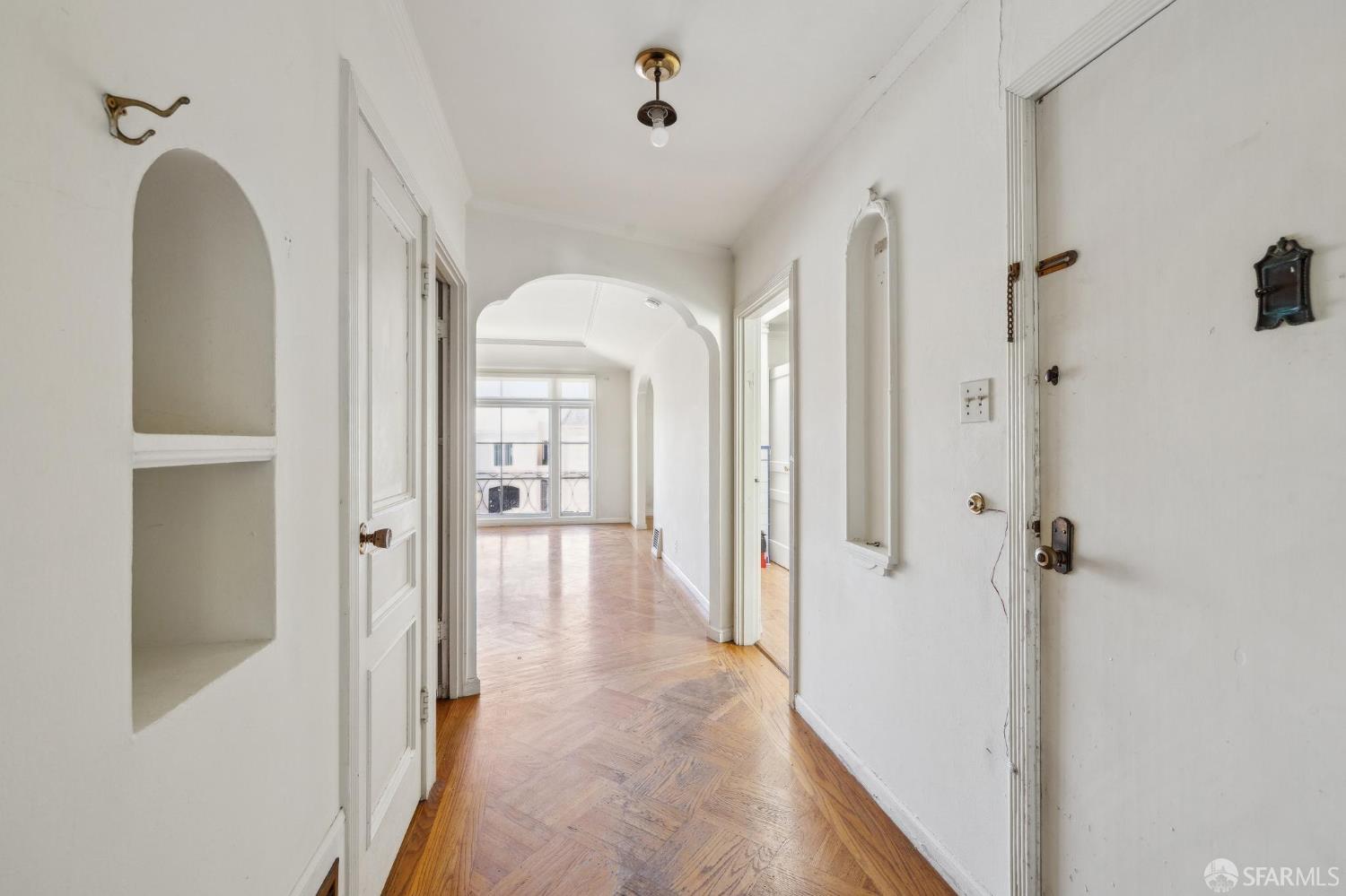 Detail Gallery Image 7 of 45 For 130 Meadowbrook Dr, San Francisco,  CA 94132 - 3 Beds | 1/1 Baths