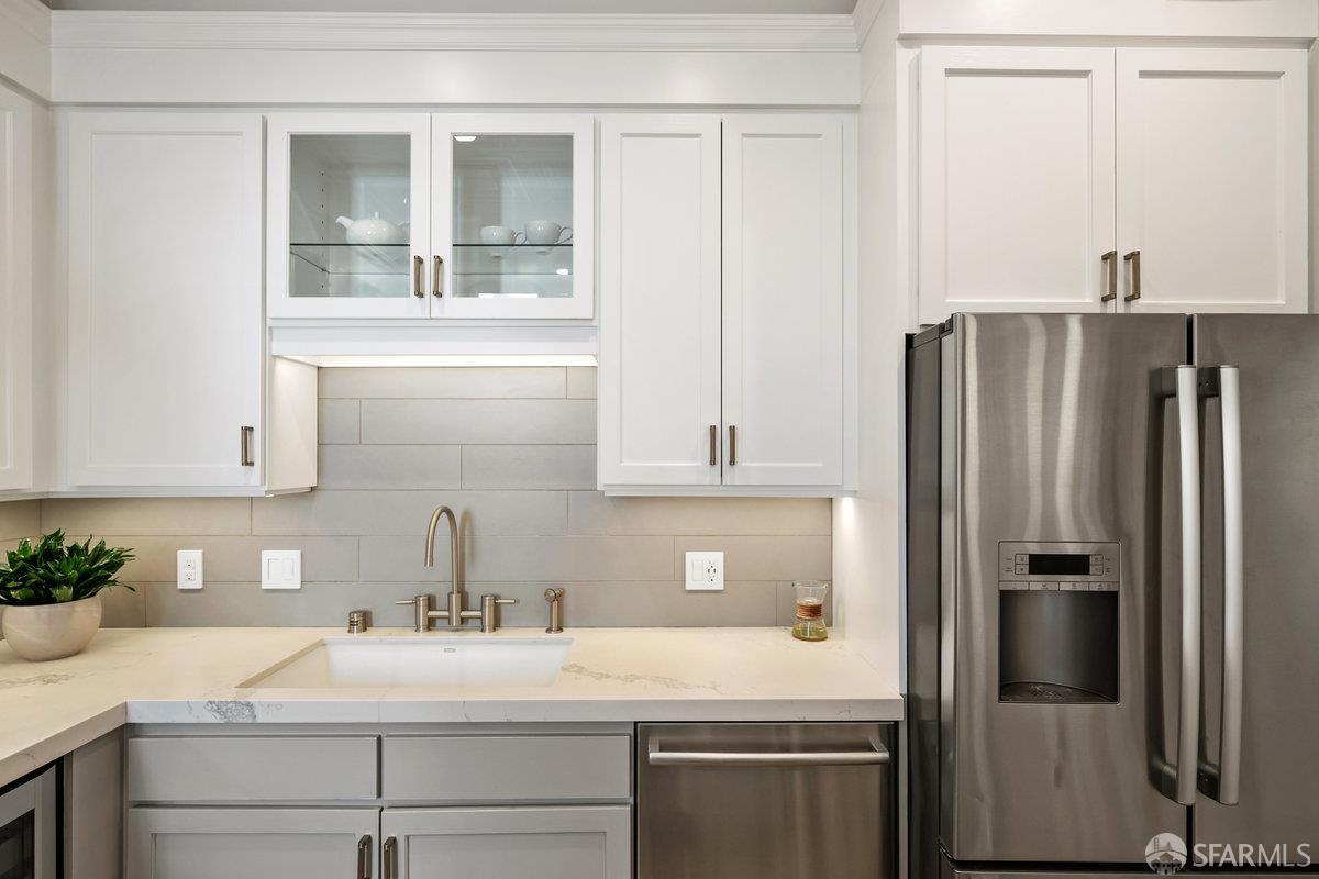 Detail Gallery Image 9 of 48 For 3953 Washington St, San Francisco,  CA 94118 - 4 Beds | 3 Baths