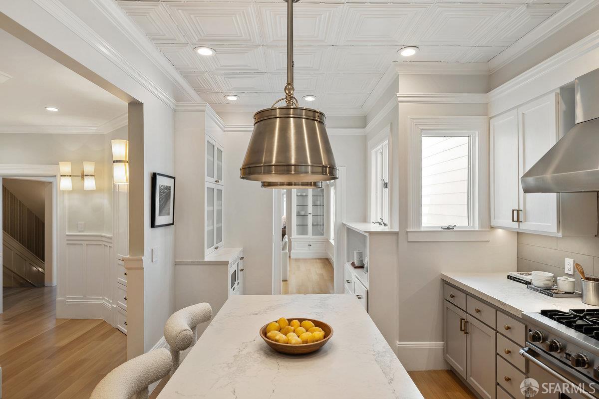 Detail Gallery Image 8 of 48 For 3953 Washington St, San Francisco,  CA 94118 - 4 Beds | 3 Baths