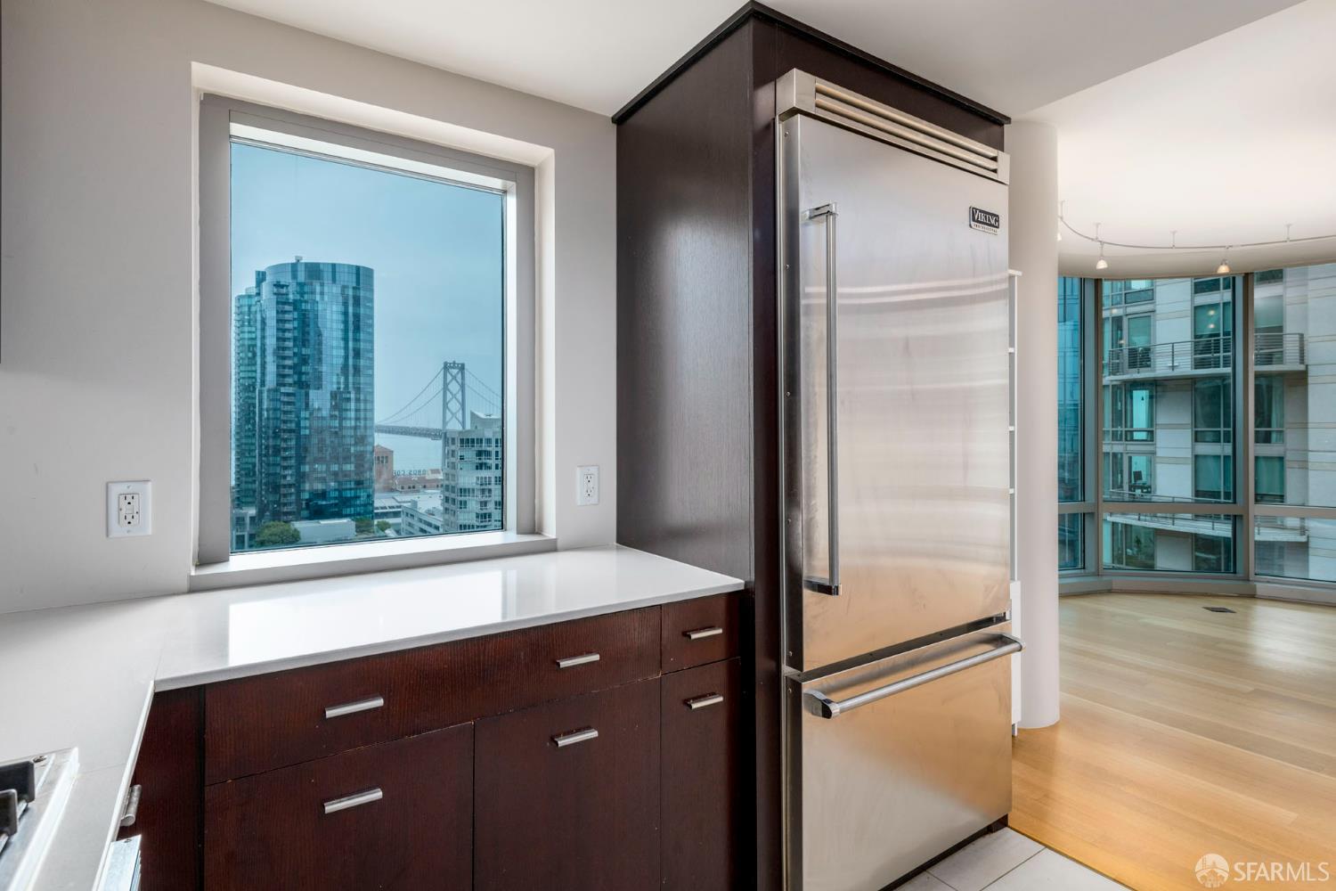 Detail Gallery Image 9 of 24 For 333 1st St 1807l,  San Francisco,  CA 94105 - 2 Beds | 2 Baths