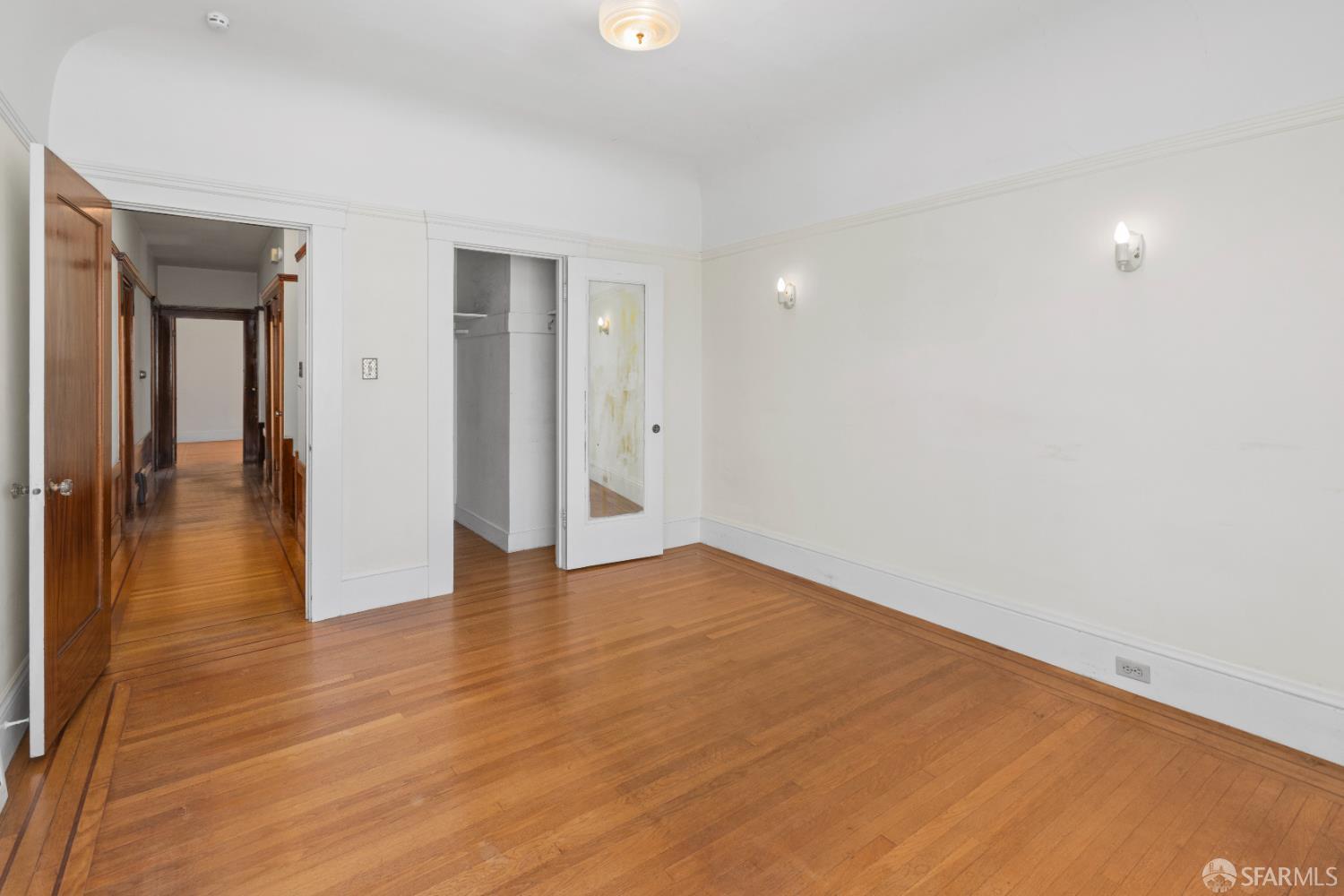 Detail Gallery Image 13 of 98 For 84 Goettingen St, San Francisco,  CA 94134 - 3 Beds | 2 Baths